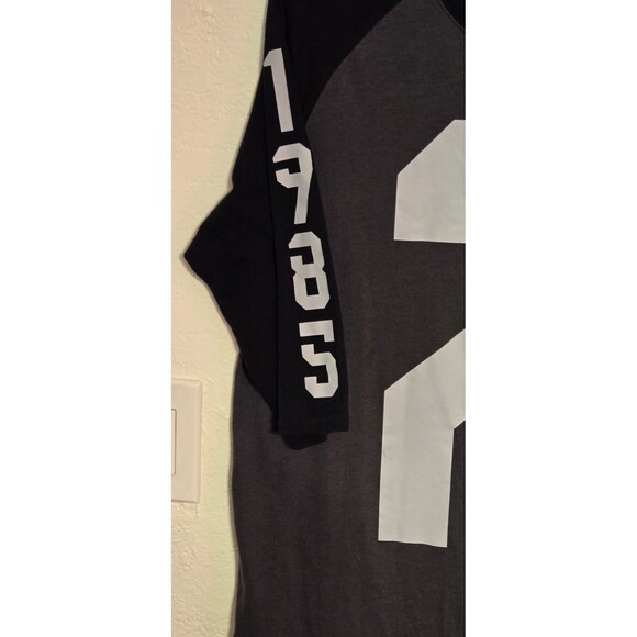 Men's Jordan #23, 3/4 length shirt in excellent condition size  L - Picture 5 of 6